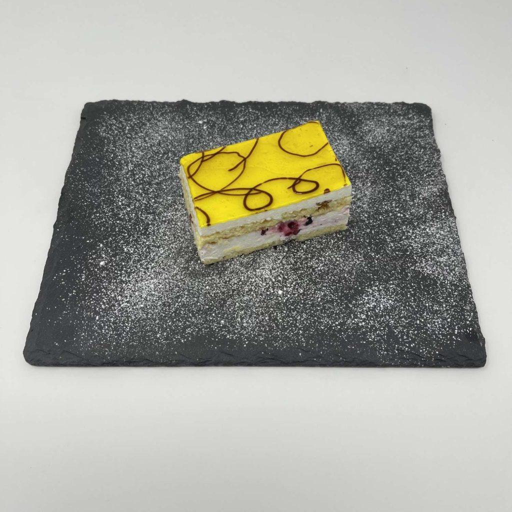 Pr jitur Cu Iaurt bucat Delicii Sibiene Comenzi Online De pr-jitur-cu-iaurt-bucat-delicii-sibiene-comenzi-online-de